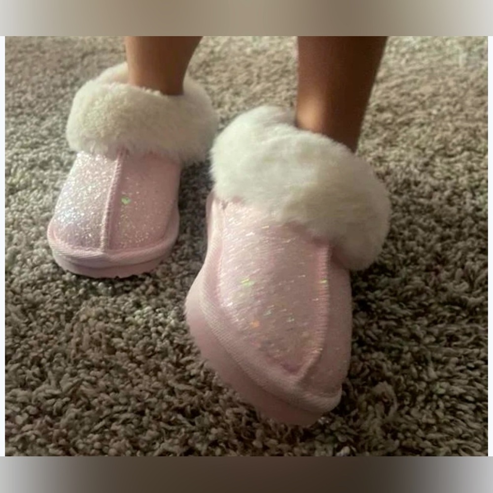 UGG Kids' Cozy II Shimmer Sky Slipper NWOT